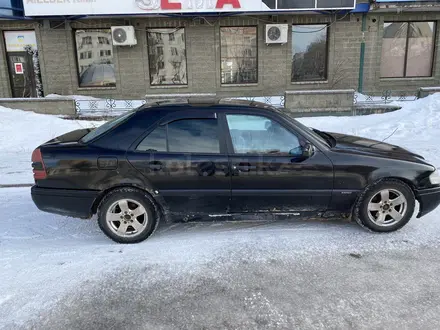 Mercedes-Benz C 180 1995 года за 1 350 000 тг. в Астана – фото 4