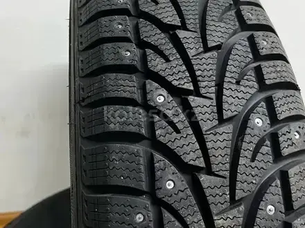 265/65R17 Roadx WH12 (шип) за 44 000 тг. в Алматы