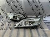 Передние фары на TOYOTA CAMRY Ксенон, Xenon за 35 000 тг. в Алматы