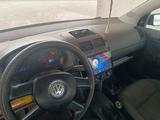 Volkswagen Polo 2006 года за 1 350 000 тг. в Атырау – фото 2