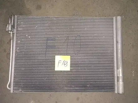 Радиатор кондиционера BMW F10 5 series за 40 000 тг. в Алматы