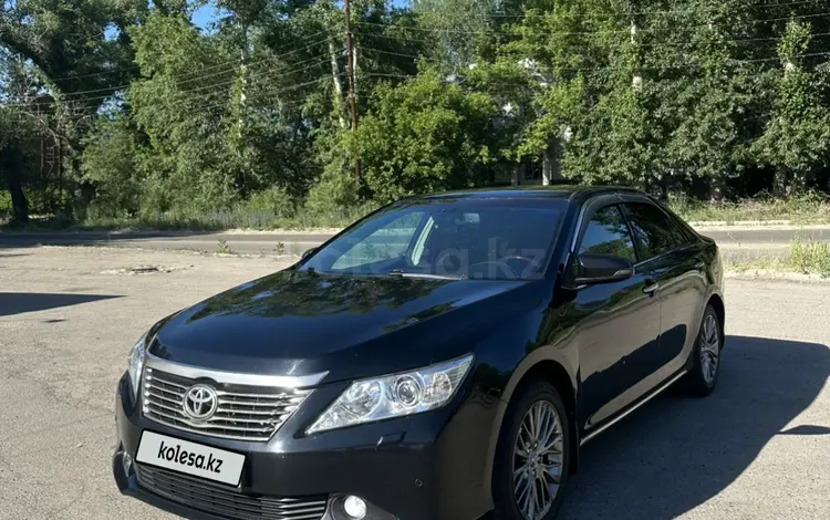 Toyota Camry 2012 годаүшін8 600 000 тг. в Усть-Каменогорск