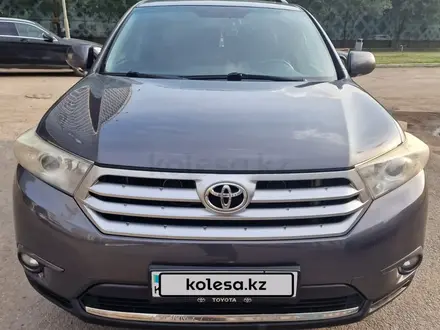 Toyota Highlander 2011 года за 14 000 000 тг. в Астана