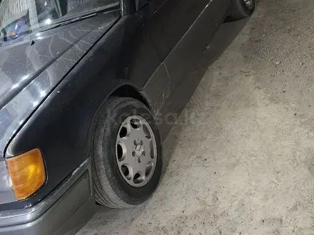 Mercedes-Benz E 230 1992 года за 1 300 000 тг. в Алматы – фото 4