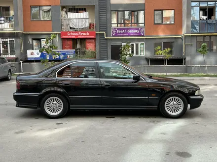 BMW 528 1996 года за 1 900 000 тг. в Алматы – фото 5