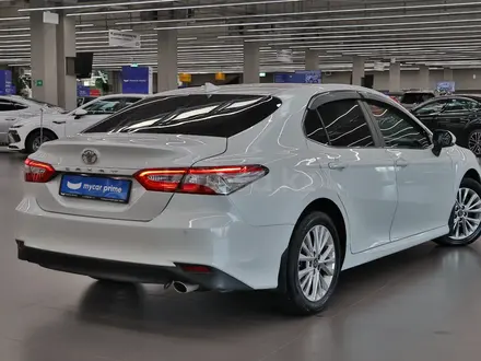 Toyota Camry 2018 года за 11 580 000 тг. в Алматы – фото 6