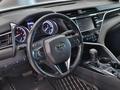 Toyota Camry 2018 года за 11 580 000 тг. в Алматы – фото 9