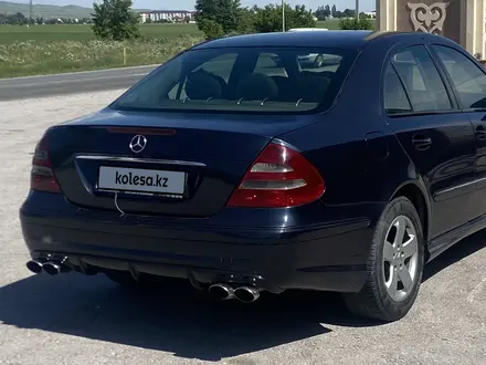 Mercedes-Benz E 200 2002 года за 3 100 000 тг. в Кордай – фото 2