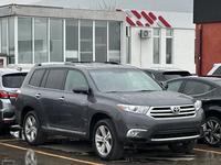 Toyota Highlander 2013 года за 10 500 000 тг. в Актау