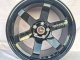 Volk Racing TE37 R18 5x114.3 8.5J ET30 за 340 000 тг. в Алматы