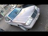 Mercedes-Benz E 280 1993 года за 2 200 000 тг. в Караганда – фото 2