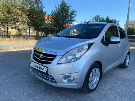 Chevrolet Spark 2010 года за 3 600 000 тг. в Шымкент – фото 2