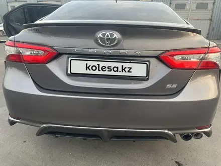 Toyota Camry 2018 года за 13 500 000 тг. в Алматы – фото 7