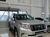 Toyota Land Cruiser Prado Comfort 2023 годаfor28 330 000 тг. в Атырау – фото 2