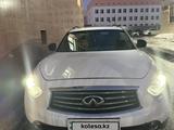Infiniti QX70 2014 года за 12 500 000 тг. в Астана