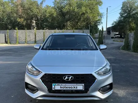 Hyundai Solaris 2019 года за 5 500 000 тг. в Тараз