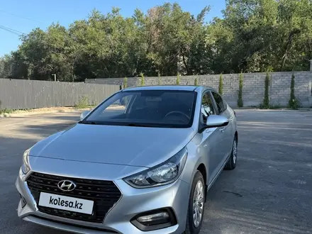 Hyundai Solaris 2019 года за 5 500 000 тг. в Тараз – фото 3