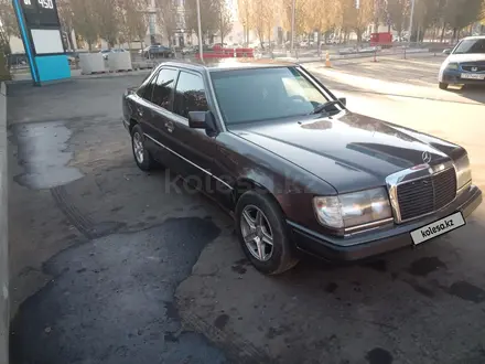 Mercedes-Benz E 200 1990 года за 1 300 000 тг. в Астана – фото 11