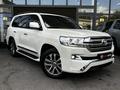 Toyota Land Cruiser 2017 годаfor28 800 000 тг. в Шымкент