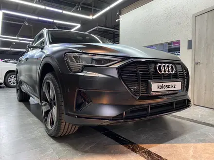 Audi e-tron Sportback 2021 года за 35 500 000 тг. в Алматы – фото 17