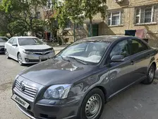 Toyota Avensis, 2005