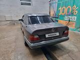 Mercedes-Benz E 200 1993 годаfor1 500 000 тг. в Караганда – фото 3