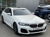 BMW 530 2022 года за 31 000 000 тг. в Алматы – фото 2