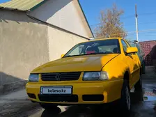 Volkswagen Polo, 2001