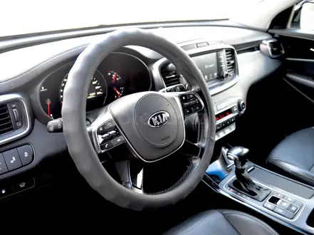 Kia Sorento Comfort 2018 года за 13 500 000 тг. в Шымкент – фото 12