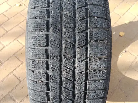 ОДНА шина 225/55 R17 — "Pirelli Winter 210 SnowSport" (Германия) за 25 000 тг. в Астана