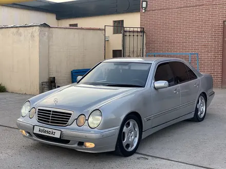 Mercedes-Benz E 320 2002 года за 6 000 000 тг. в Шымкент – фото 3