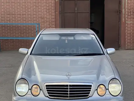 Mercedes-Benz E 320 2002 года за 6 000 000 тг. в Шымкент – фото 23