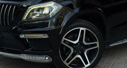Mercedes-Benz GL 500 2014 года за 14 900 000 тг. в Астана – фото 4