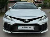 Toyota Camry 2021 годаүшін18 500 000 тг. в Алматы – фото 2