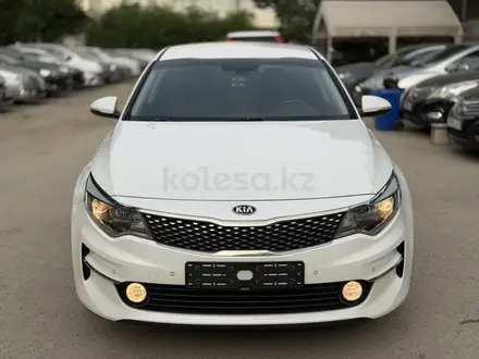 Kia K5 2016 года за 9 200 000 тг. в Алматы – фото 3