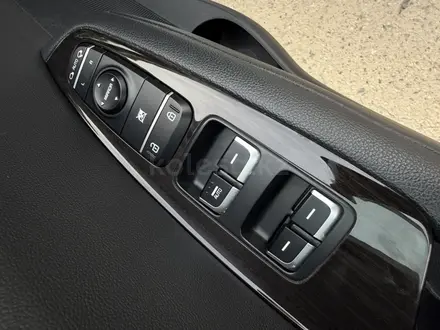Kia K5 2016 года за 9 200 000 тг. в Алматы – фото 22