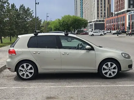 Volkswagen Golf 2010 года за 3 400 000 тг. в Астана – фото 4