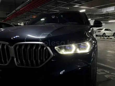 BMW X6 2020 года за 37 700 000 тг. в Астана – фото 2