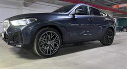BMW X6 2020 года за 37 700 000 тг. в Астана