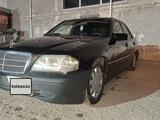 Mercedes-Benz C 200 1995 года за 840 000 тг. в Астана – фото 5