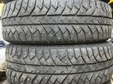 225.60.17 зимни 4шт Bridgestone за 85 000 тг. в Алматы – фото 2