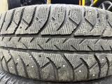 225.60.17 зимни 4шт Bridgestone за 85 000 тг. в Алматы
