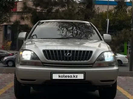 Lexus RX 300 1999 года за 4 500 000 тг. в Шымкент