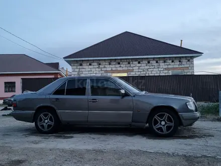 Mercedes-Benz E 280 1993 года за 2 100 000 тг. в Кызылорда – фото 12