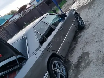 Mercedes-Benz E 280 1993 года за 2 100 000 тг. в Кызылорда – фото 4