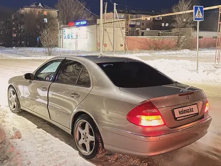 Mercedes-Benz E 320 2004 годаүшін5 200 000 тг. в Уральск – фото 7