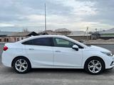 Chevrolet Cruze 2018 года за 6 700 000 тг. в Шымкент – фото 2