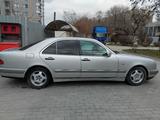 Mercedes-Benz E 230 1996 года за 2 700 000 тг. в Алматы – фото 3