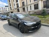 Tesla Model X 2023 года за 63 700 000 тг. в Алматы – фото 3