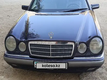 Mercedes-Benz E 230 1996 года за 3 200 000 тг. в Байконыр – фото 10